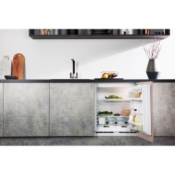 Hotpoint BTS 1622 HA frigorífico Integrado 144 L Blanco