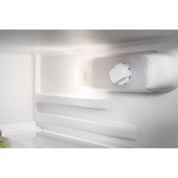 Hotpoint BTS 1622 HA frigorífico Integrado 144 L Blanco