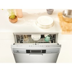 Electrolux ESF5534LOW Independiente 13 cubiertos