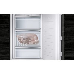 Siemens iQ500 GI21VAFE0 congelador Congelador vertical Integrado 96 L Blanco
