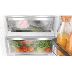 Bosch KIN86ADD0 nevera y congelador Integrado 260 L Blanco