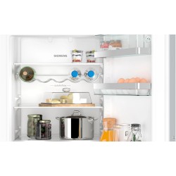 Siemens iQ500 KI86NADD0 nevera y congelador Integrado 260 L Blanco