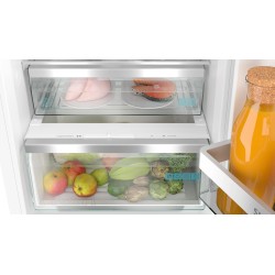 Siemens iQ500 KI86NADD0 nevera y congelador Integrado 260 L Blanco