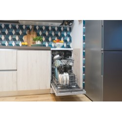 Candy Brava CDPH 2L949W Independiente 9 cubiertos