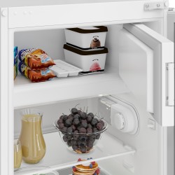 Beko BSSA210K4SN nevera combi Integrado 175 L Blanco