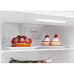 Candy Fresco CBL3518EVW Integrado 263 L Blanco