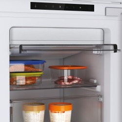 Haier UP 55 Series 6 HAUN518EW Congelador vertical Integrado 200 L Blanco