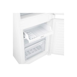 LG Frigorífico combi Integrable Total No Frost, 1,77m ,Metal Fresh Clasificación E, capacidad de 233 l