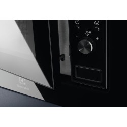 Electrolux LMS2173EMK Negro Solo microondas Integrado 17 L 700 W