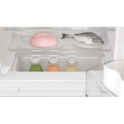 Bosch Serie 4 KUL22VFD0 nevera combi Bajo encimera 110 L Blanco