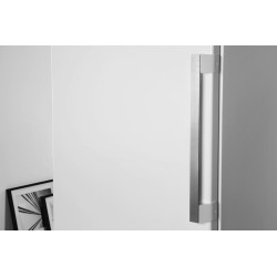Whirlpool UW8 F2Y WBI F 2 Congelador vertical Independiente 263 L Blanco
