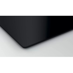 Bosch Serie 4 PIE611B15E hobs Negro Integrado 59.2 cm Con placa de inducción 4 zona(s) Campana integrada