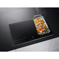 AEG IKE85651FB Negro Integrado 80 cm Con placa de inducción 5 zona(s)