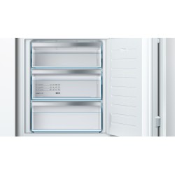 Bosch Serie 6 GIV11AFE0 congelador Congelador vertical Integrado 72 L
