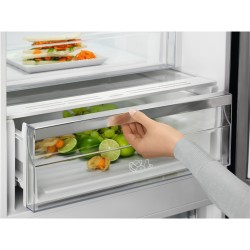 Electrolux LNC7ME34W1 Independiente 366 L Blanco
