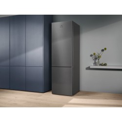 Electrolux LNC7ME34X1 Independiente 366 L Plata, Acero inoxidable