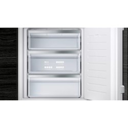 Siemens iQ500 GI11VAFE0 congelador Congelador vertical Integrado 72 L Blanco
