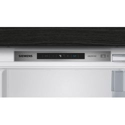Siemens iQ500 KI41RAFF0 frigorífico Integrado 211 L Blanco