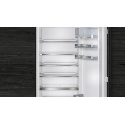 Siemens iQ500 KI41RAFF0 frigorífico Integrado 211 L Blanco