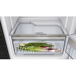 Siemens iQ500 KI41RAFF0 frigorífico Integrado 211 L Blanco
