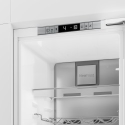 Beko BCNA275E4SN Integrado 254 L Blanco