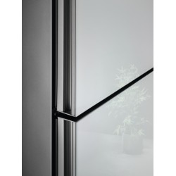 AEG Series 8000 RCB736E7ML Independiente 367 L Acero inoxidable