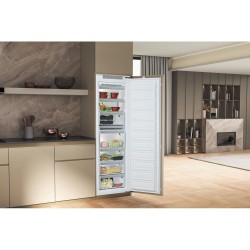 Whirlpool AFB 18402 Congelador vertical Integrado 209 L Blanco