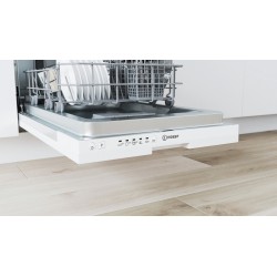 Indesit DI9E 2B10 Completamente integrado 9 cubiertos