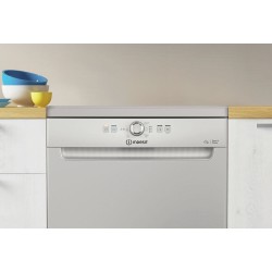 Indesit D2F HK26 S Independiente 14 cubiertos