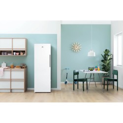 Indesit UI8 F2C W Congelador vertical Independiente 263 L Blanco
