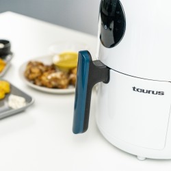 Taurus Respire Sencillo 1,5 L Independiente 1000 W Freidora de aire caliente Negro, Blanco