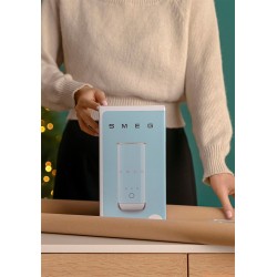 Smeg MFF02PGEU espumador o calentador de leche Calentador espumador de leche automático Verde